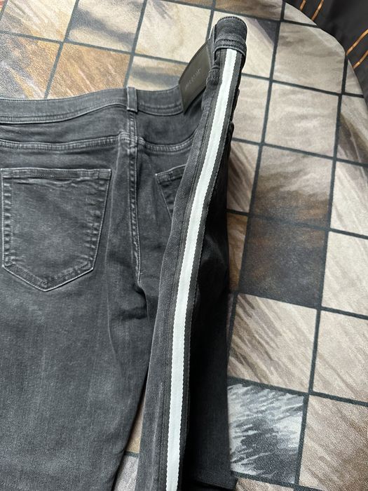 Vand blugi River Island barbati noi cu eticheta marime 34/32