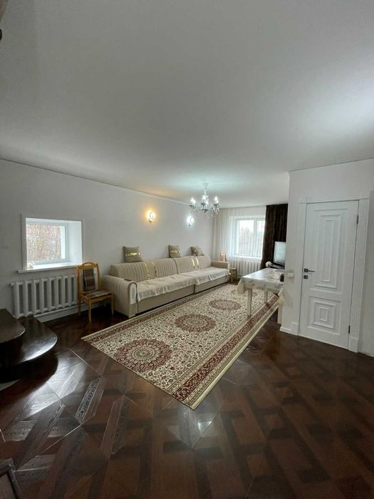 Продается коттедж в солнечном