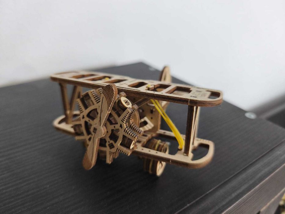 Colecție modele mecanice din lemn Ugears – 8 modele (asamblate)