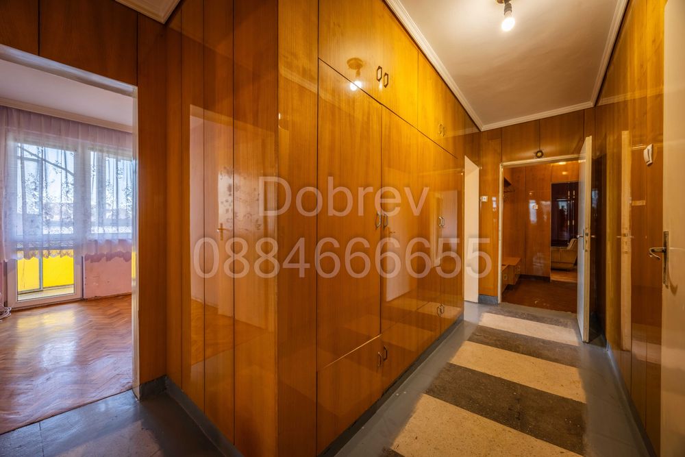 Продава се Многостаен апартамент в Варна, Левски - 140 кв.м за 1020 €/кв.м - Снимка #18