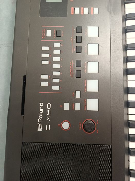 Продам синтезатор Roland