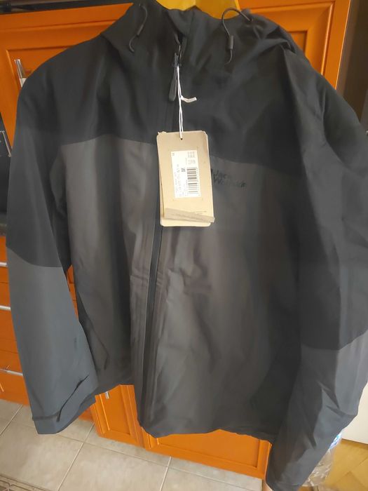 Чисто ново яке Jack Wolfskin