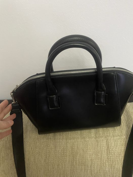 Актуален модел чанта