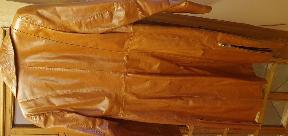 Ново кожено манто