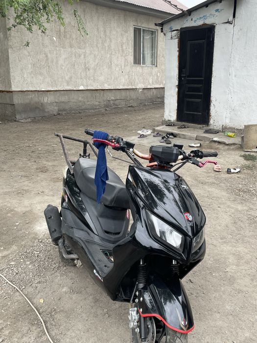 Продаю мопед м8