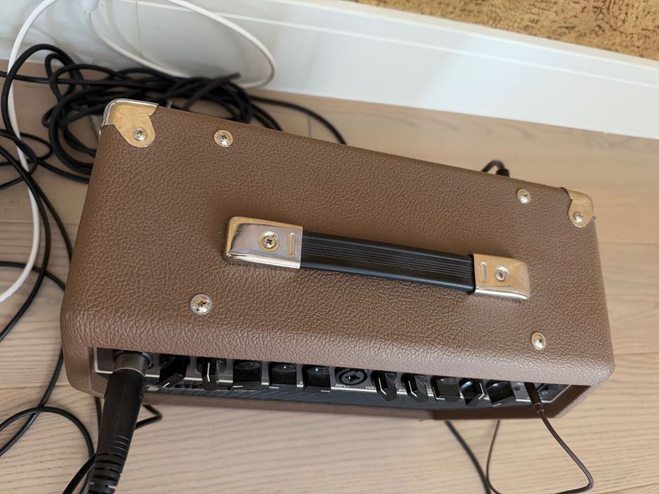 Fender Acoustasonic 40