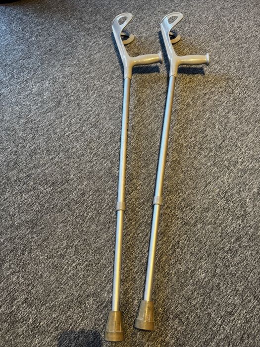 Vand carje reglabile