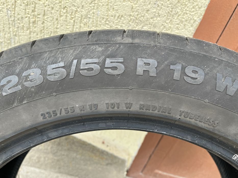 4 бр. летни гуми 235/55/19 Continental AO SUV DOT 5020 4,5-5 mm