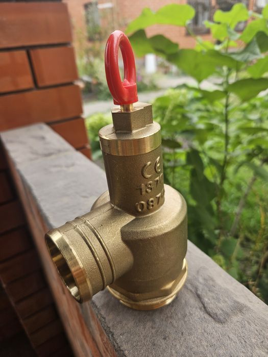 Клапана производство Италия