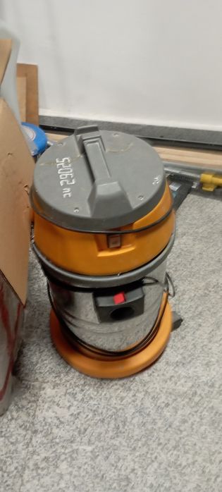 Строительные пылесосы