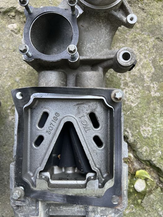 Supercharger eaton  m65