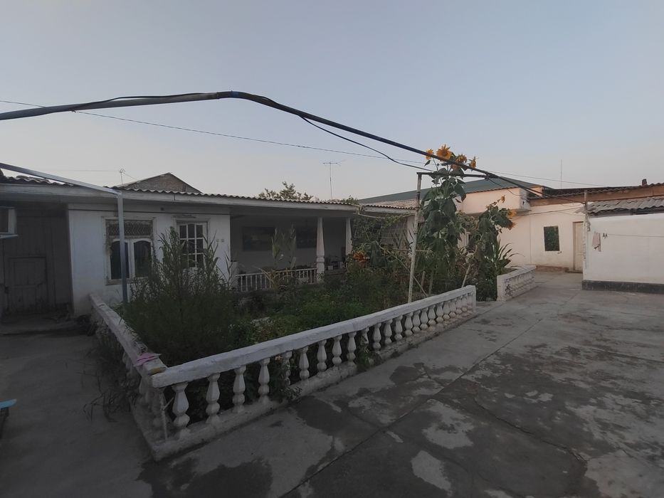 Срочно!!! 1-Беш бола ховли уй сотилади.