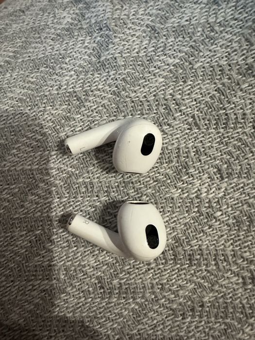Airpods 3 на запчасти