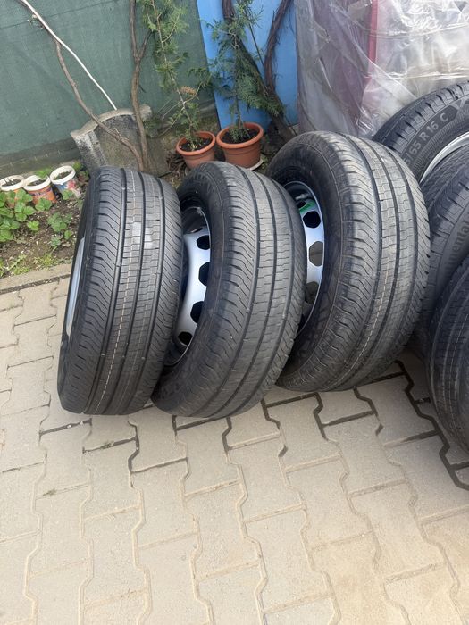 Set de 4 sau 6 roti noi Continental iveco 225/65 16 R
