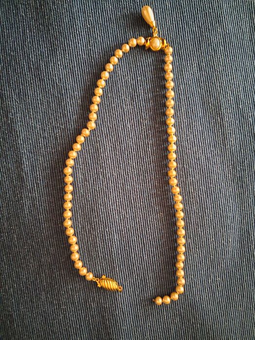 Дамско колие - перли и обеци