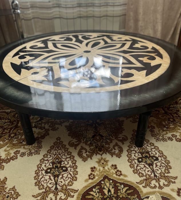 Стол ручной работы