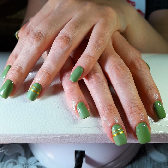 Маникюр и наращивание ногтей