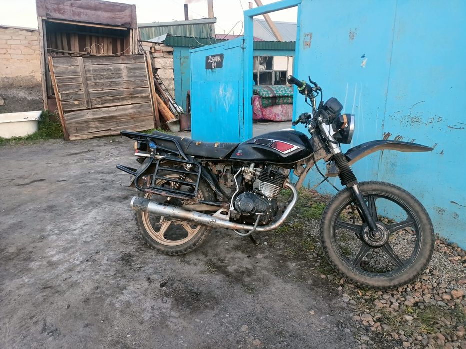 Продам мотоцикл 200куб