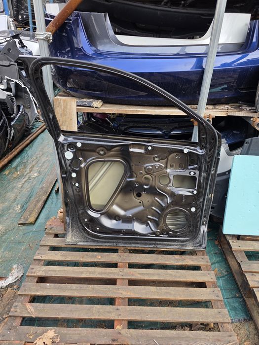 Skoda Karoq предна лява врата