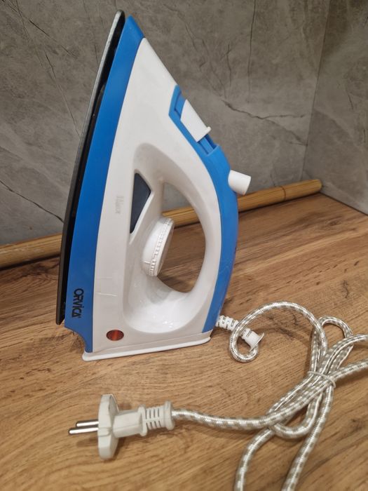 Продам утюг новый