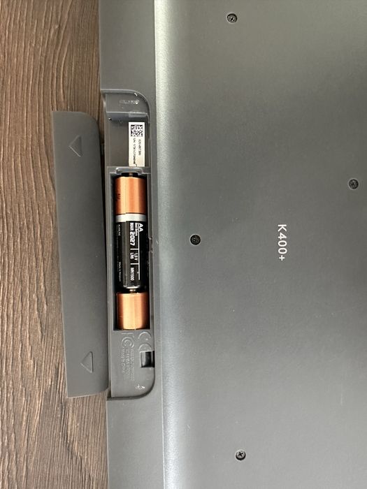 Безжична клавиатура Logitech K400 Plus c вграден тьчпад — идеална за Smart TV