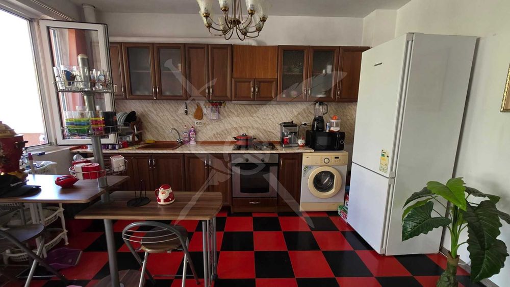 Продава се Тристаен апартамент в Пещера - 113 кв.м за 1098 €/кв.м - Снимка #7