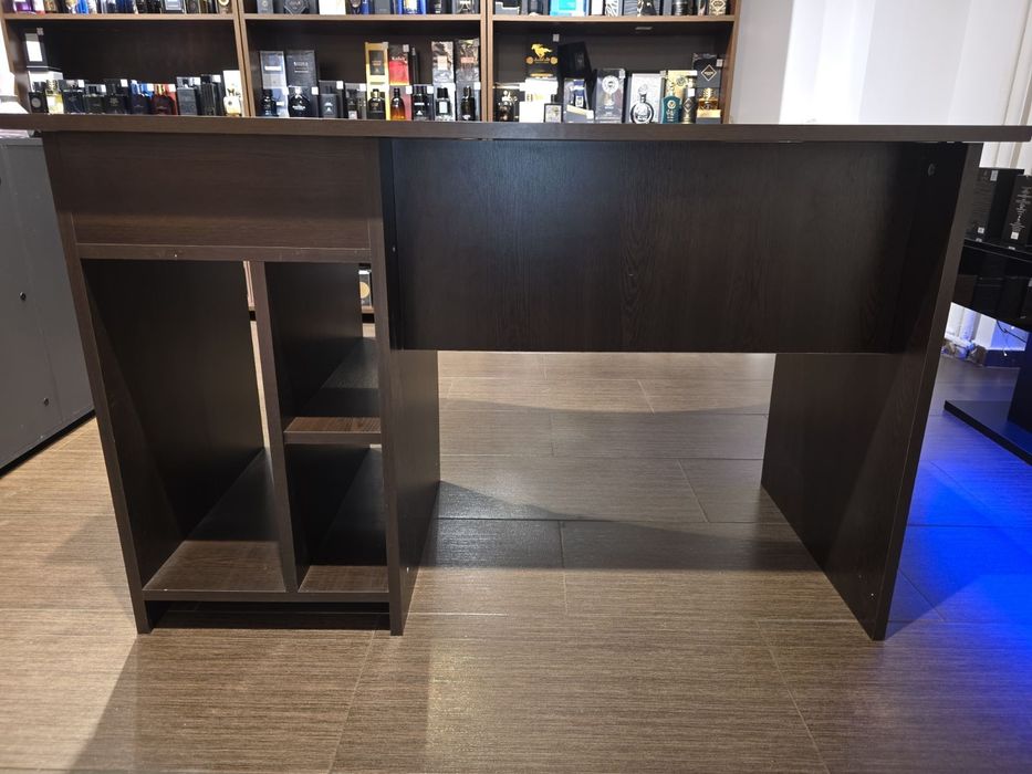 Офис бюро в отлично състояние