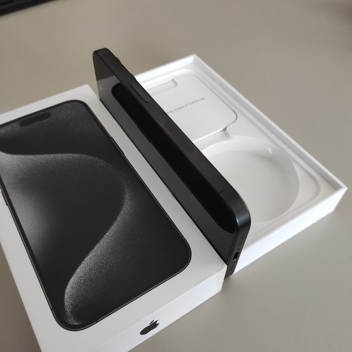 iPhone 15 Pro, 128GB, Black Titanium, 88%