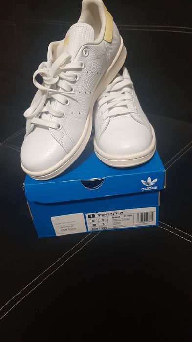 Дамски маратонки "Adidas "