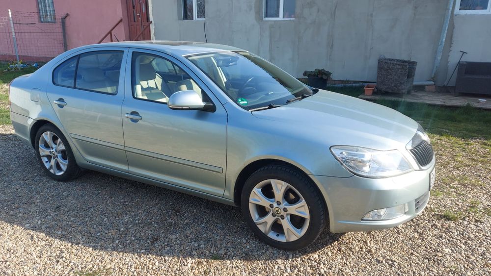 Skoda Oktavia Berlină 1,8TSI 160CP Elegance Piele DSG Xenon