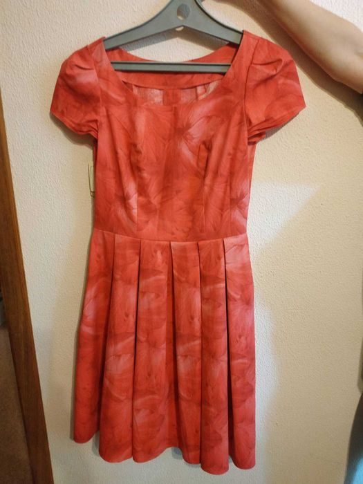 Платье женское б/у