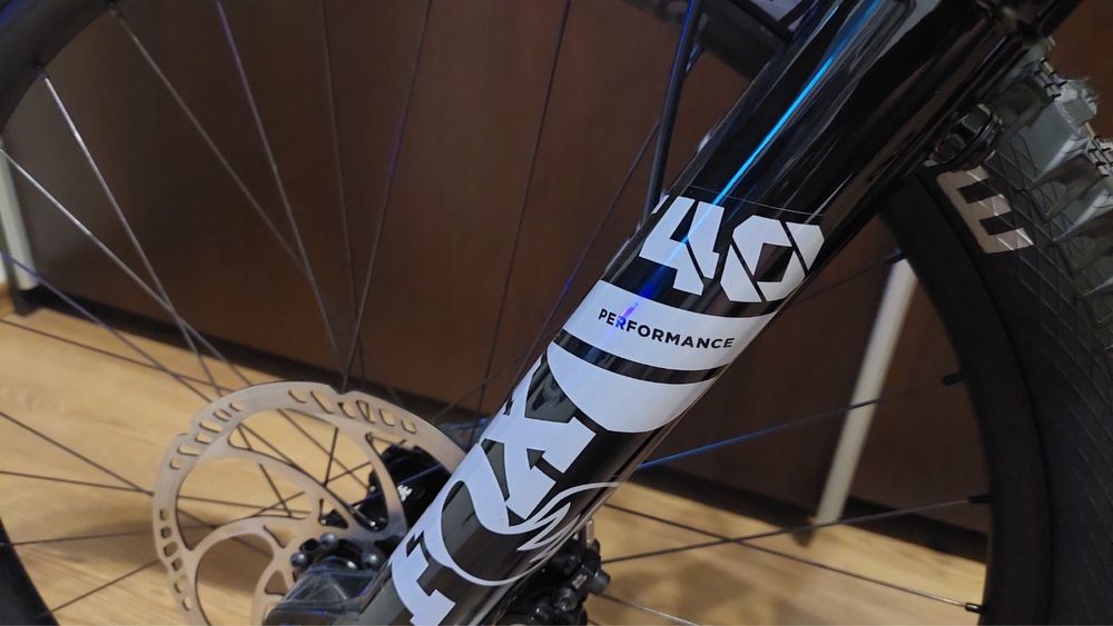 Cube TWO15 RACE 27.5