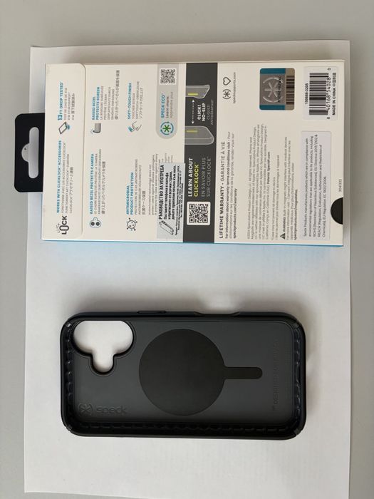 Кейс Speck за iPhone 16