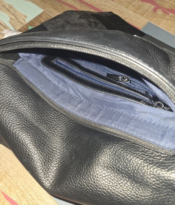 Дамска раница черна