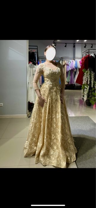 Вечерние платья