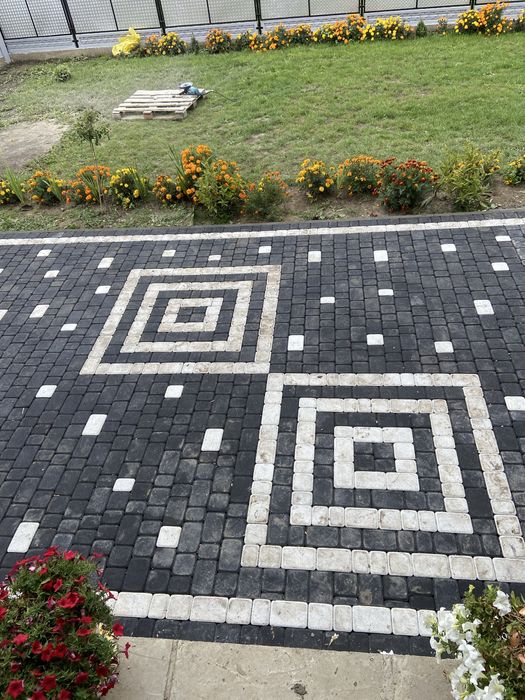 Montez pavaj si bordure