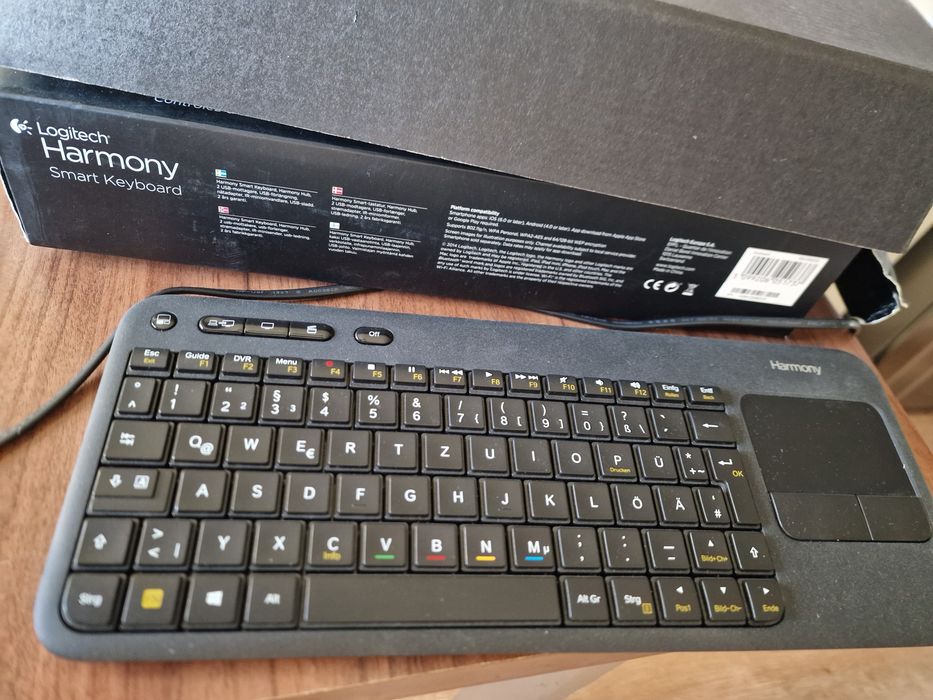 Logitech Harmony,tastatura+hub, smart