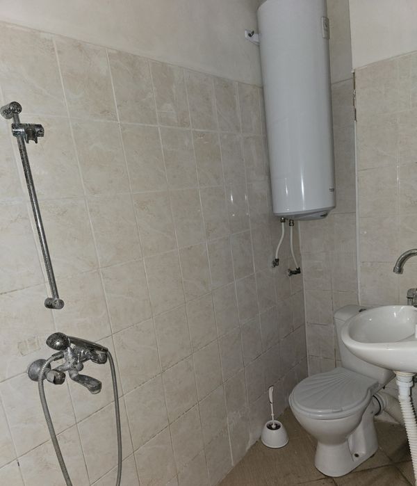 Продава се Двустаен апартамент в Видин, Възраждане - 60 кв.м за 834 €/кв.м - Снимка #2