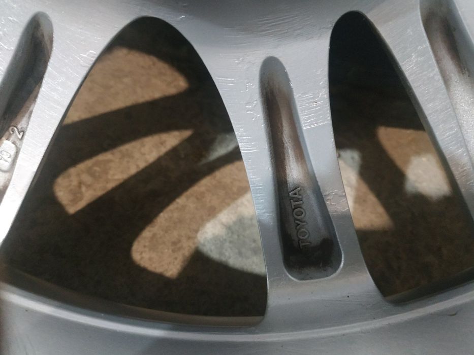 Гуми с джанти за Lexus