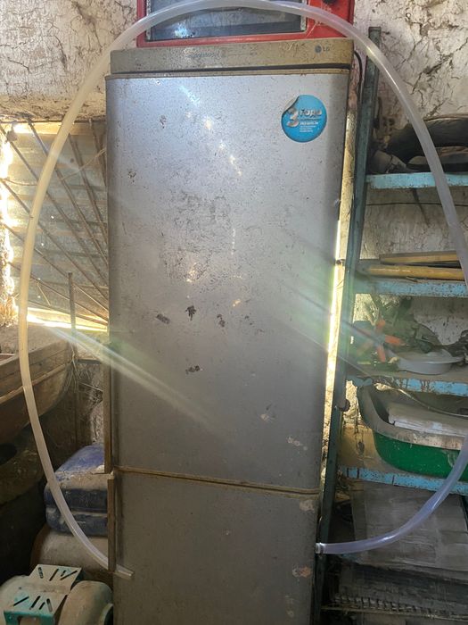 Холодильник сатылады