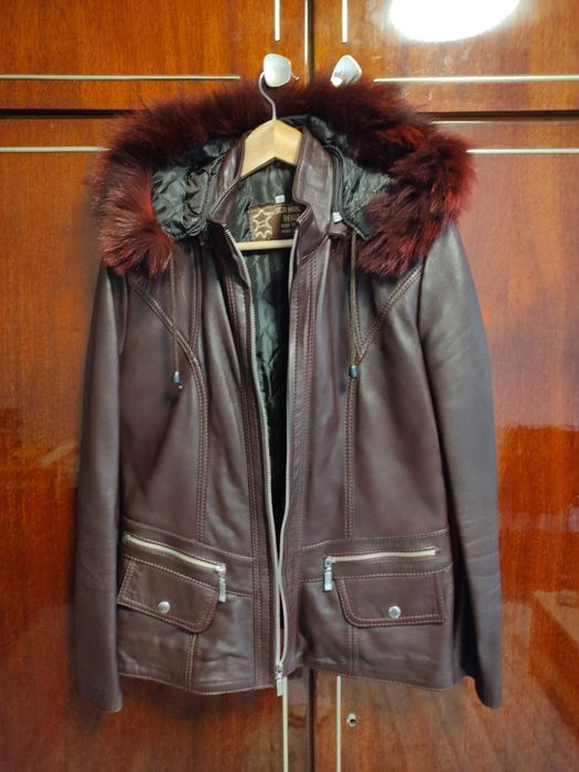 Jacheta  dama din piele naturala (negociabil)