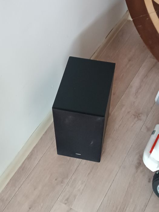 Соундбар в отличном состояний