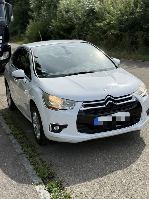 Ситроен DS4 1,6 HDI