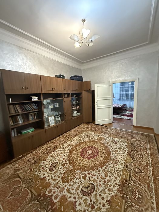 Сдается 2х комнатная квартира в центре города 2-этаж