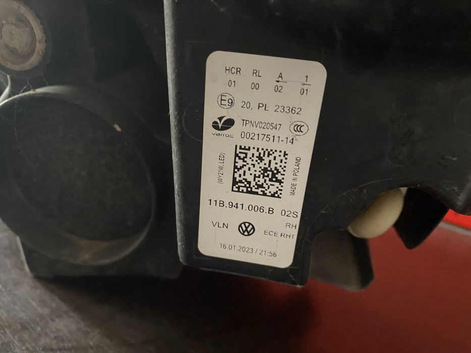 Far dreapta full led FARA matrix Vw Id4 an 2020-2023