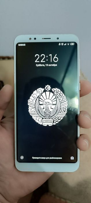Продаю телефон Redmi 5 plus