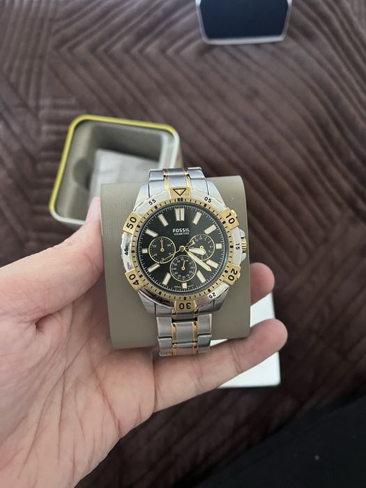 Продам часы Fossil