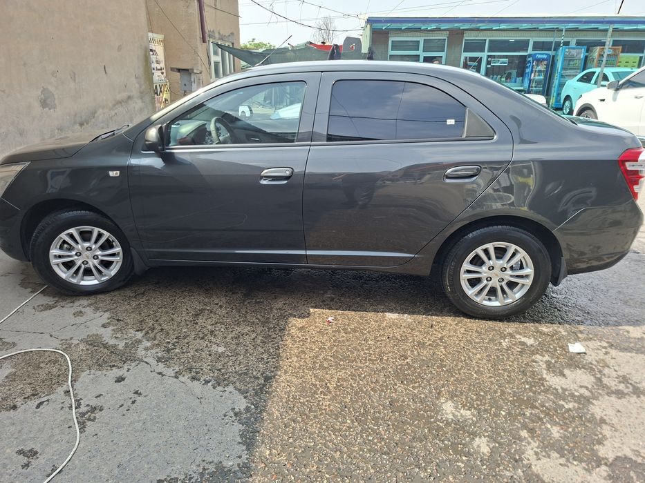 Chevrolet Cobalt 2021 — 3