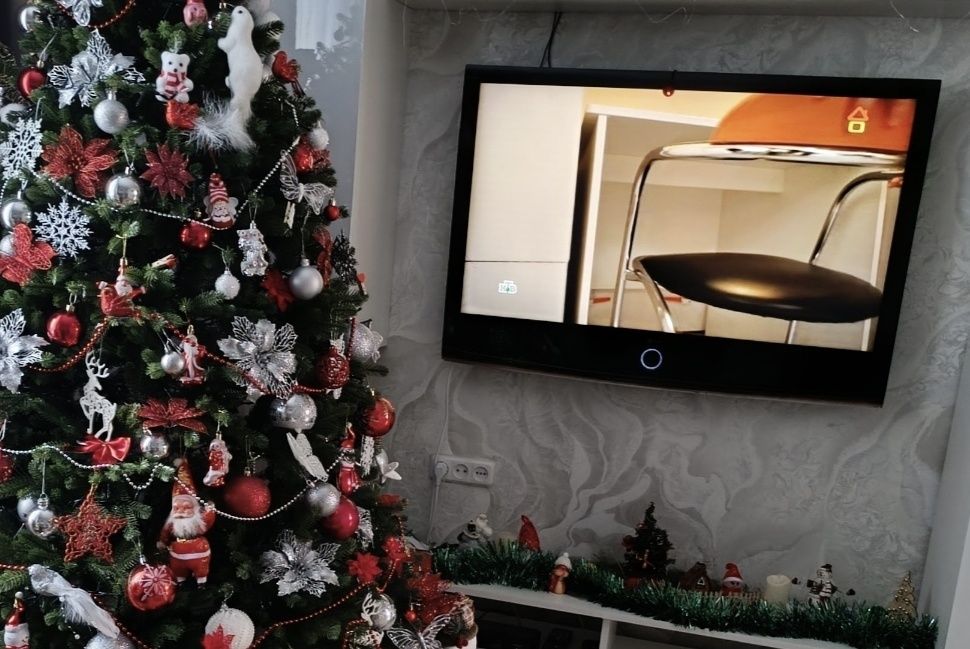 Продам телевизор lg