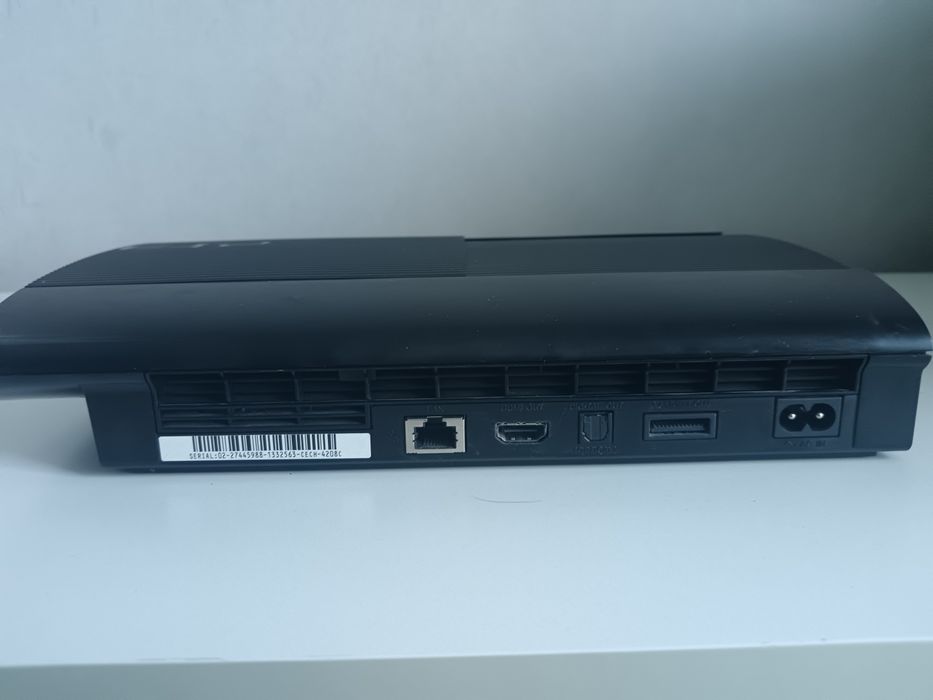 Продам ps3 super slim прошитая